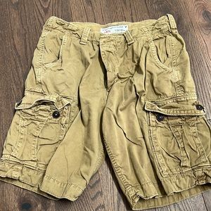 Men’s American Eagle cargo shorts
